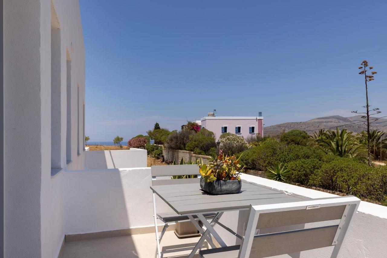 Chrysonisos Suites With Sunset & Seaviews Near Kini Exteriör bild