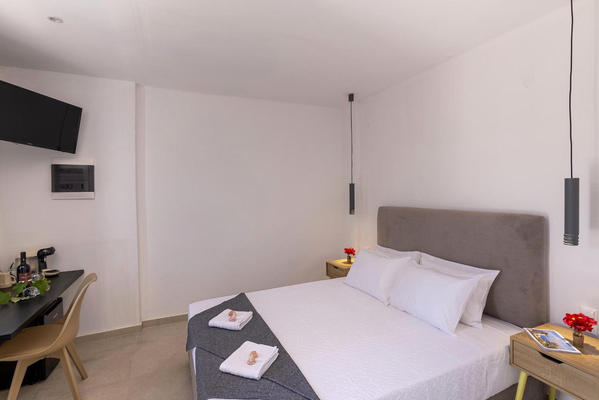 Chrysonisos Suites With Sunset & Seaviews Near Kini Exteriör bild