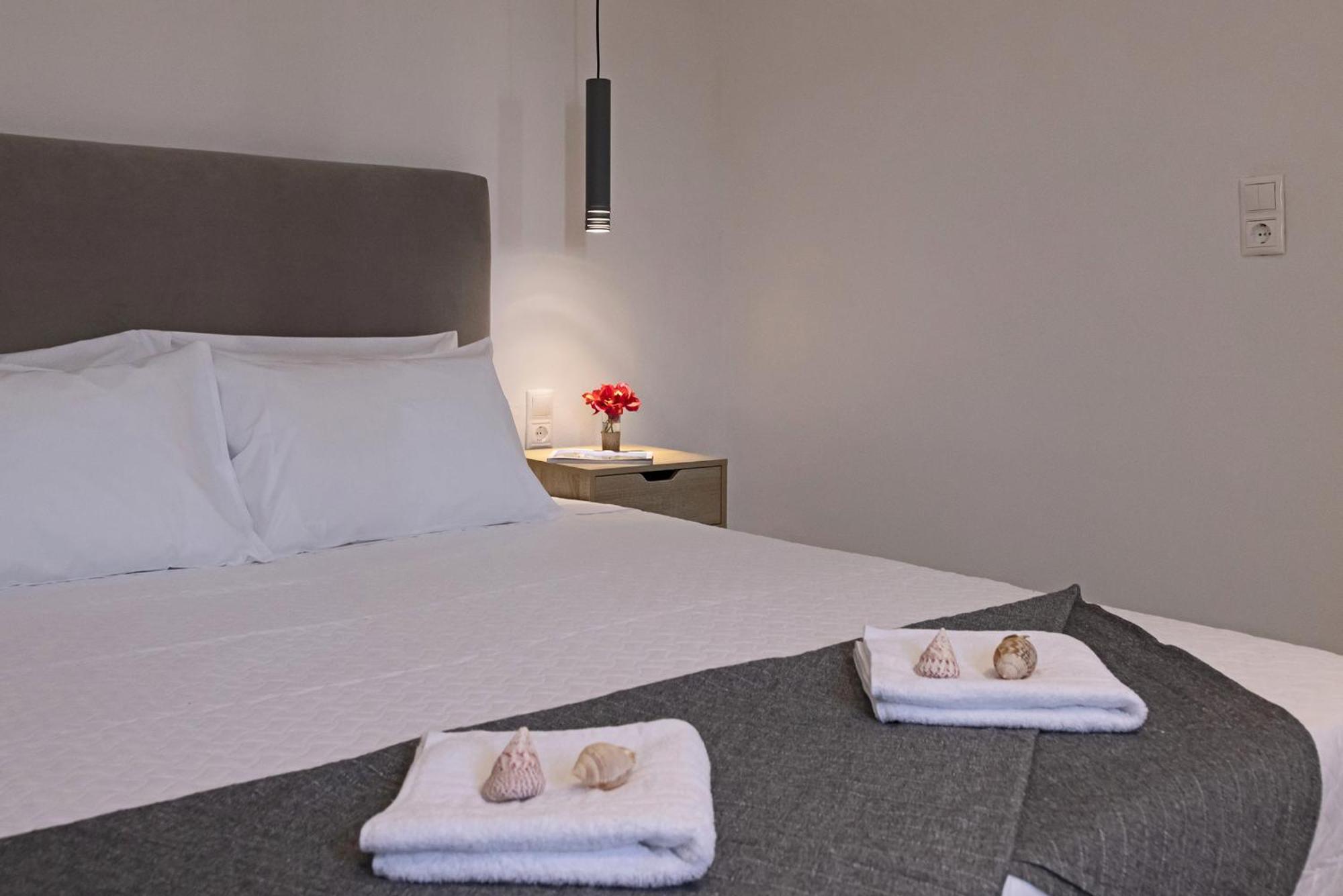Chrysonisos Suites With Sunset & Seaviews Near Kini Exteriör bild
