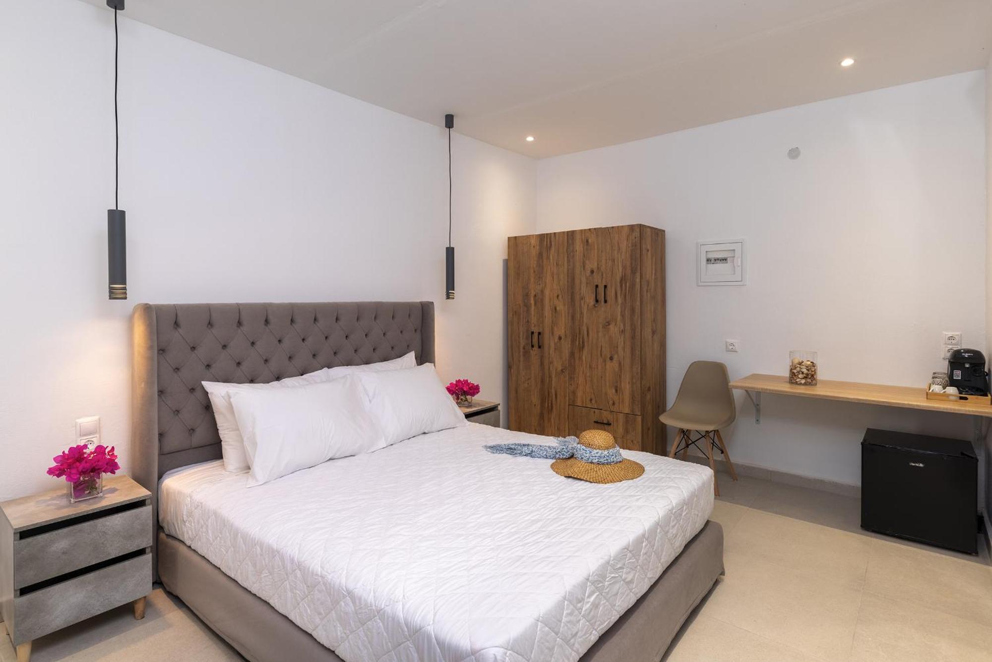 Chrysonisos Suites With Sunset & Seaviews Near Kini Exteriör bild