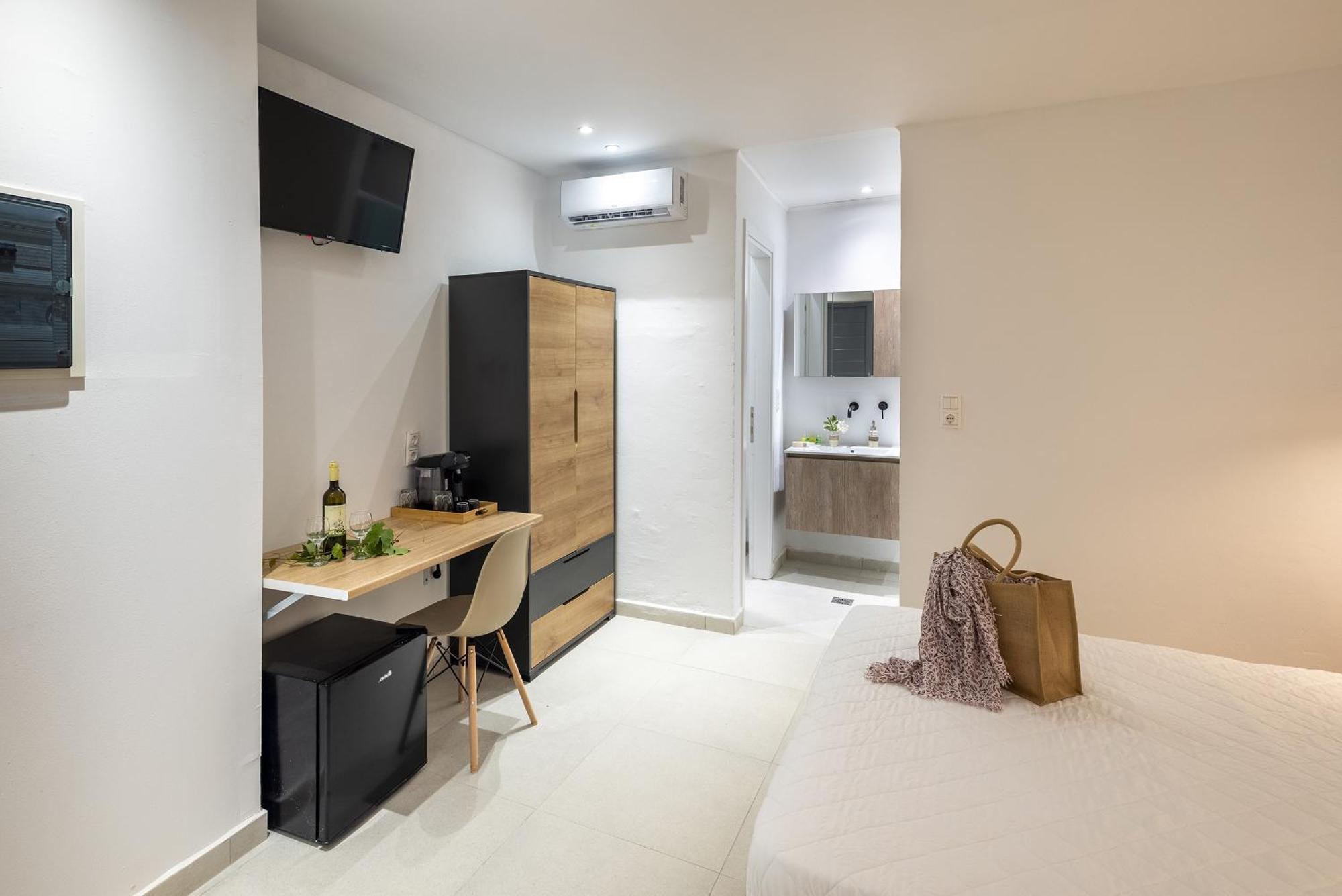 Chrysonisos Suites With Sunset & Seaviews Near Kini Exteriör bild